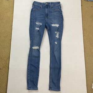hollister distressed skinny jeans
